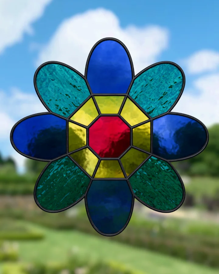 Octagon rosette suncatcher glazed, lit from behind.